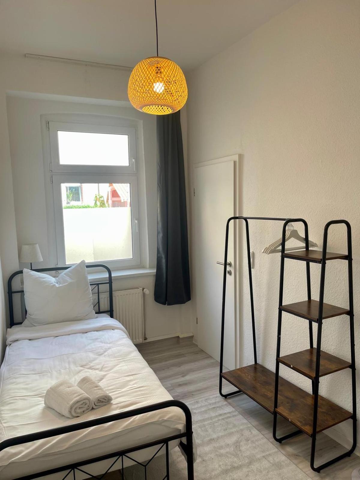 Raha Apartments - Grosses 3 Z-Apartment - Erdgeschoss - Domplatz - Vollausstattung Erfurt Luaran gambar