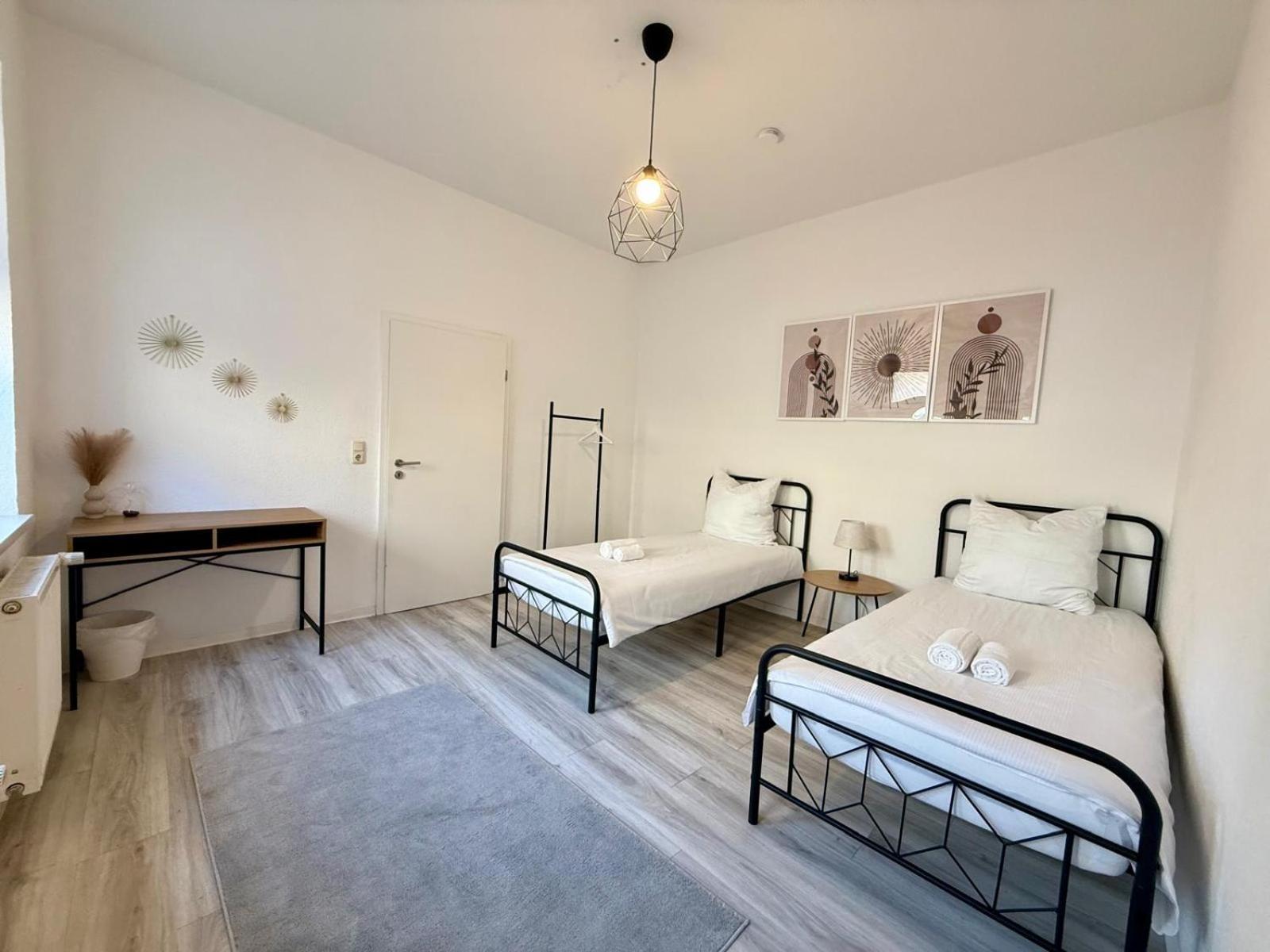 Raha Apartments - Grosses 3 Z-Apartment - Erdgeschoss - Domplatz - Vollausstattung Erfurt Luaran gambar