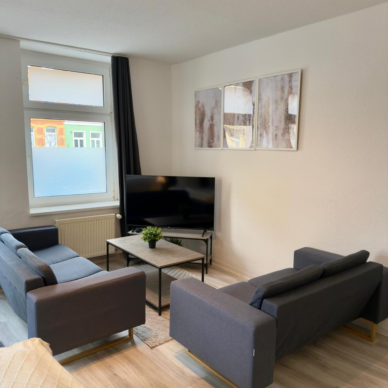 Raha Apartments - Grosses 3 Z-Apartment - Erdgeschoss - Domplatz - Vollausstattung Erfurt Luaran gambar